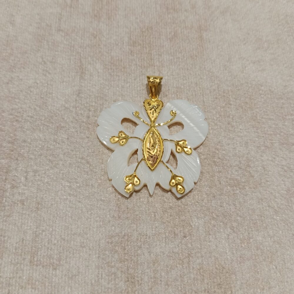Locket 275