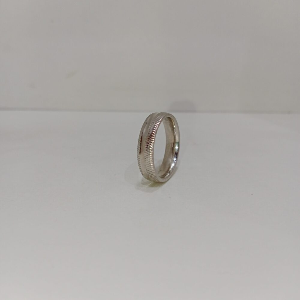 Silver Finger 514