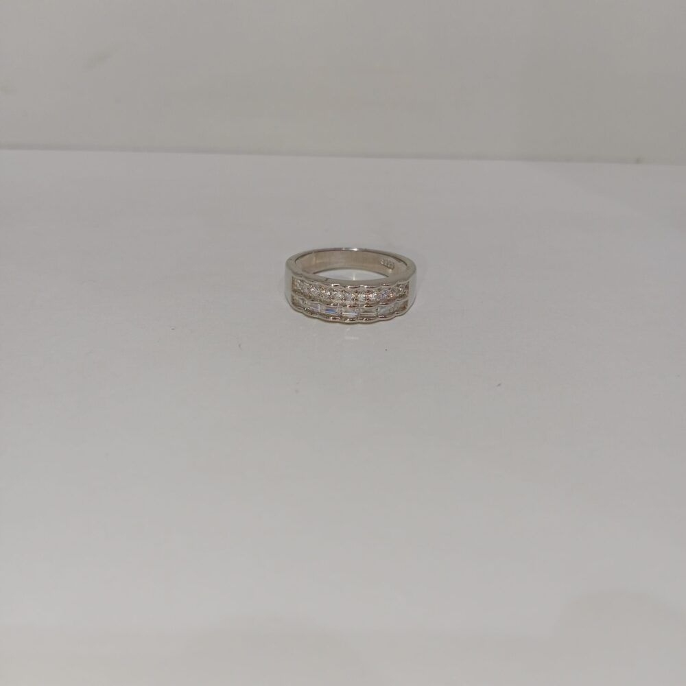 Silver Finger 550