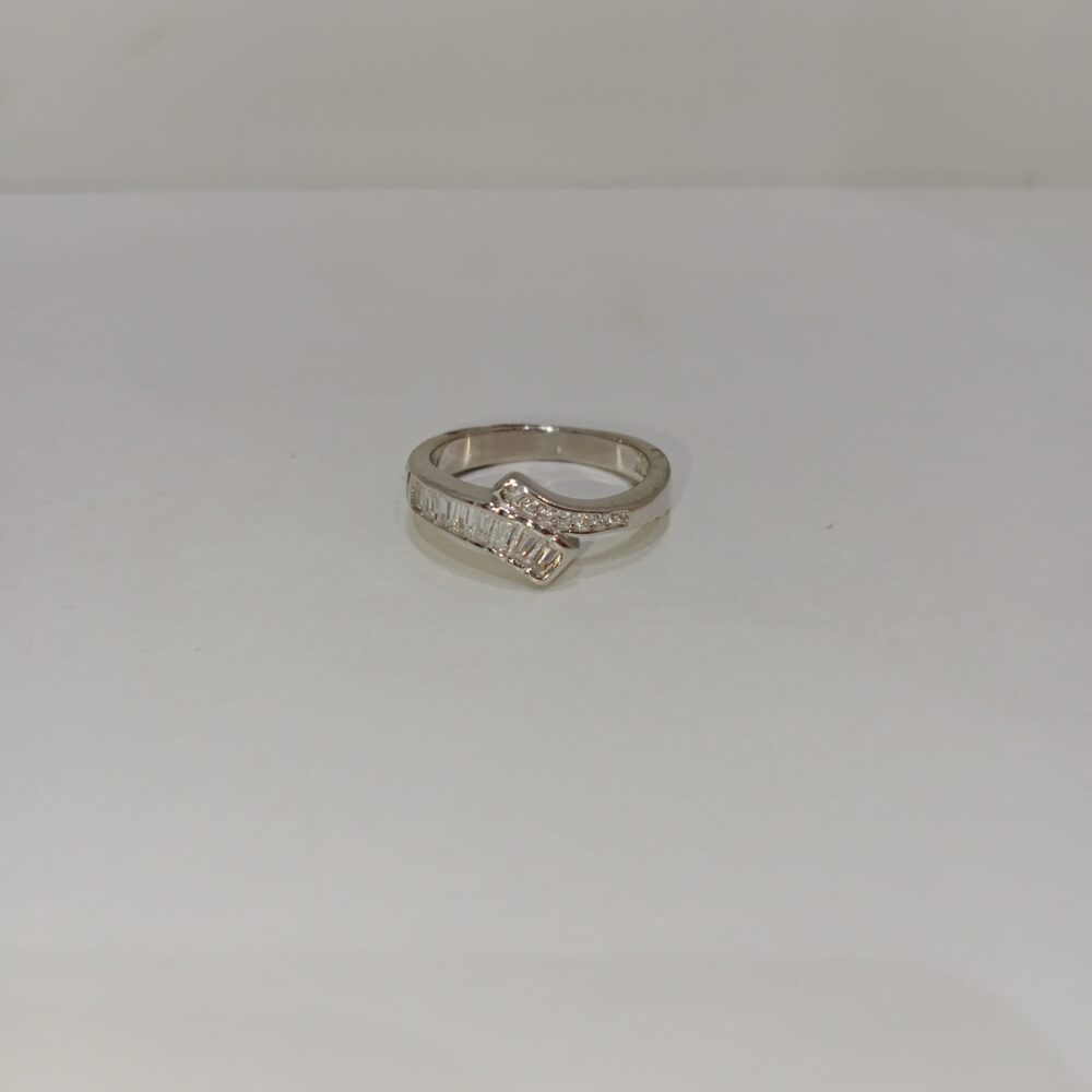 Silver Finger 555